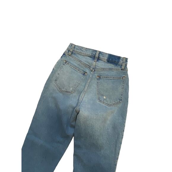 Abercrombie & Fitch Curve Love The High Rise Ultra Straight Jean with Vent Hem - Picture 9 of 9
